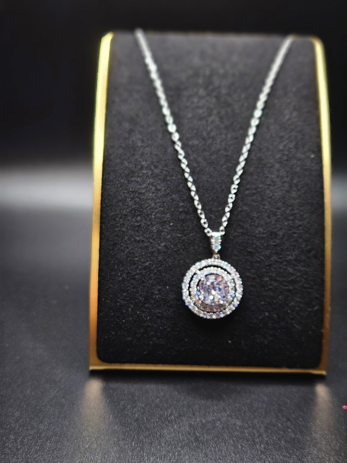 The Lora Necklace