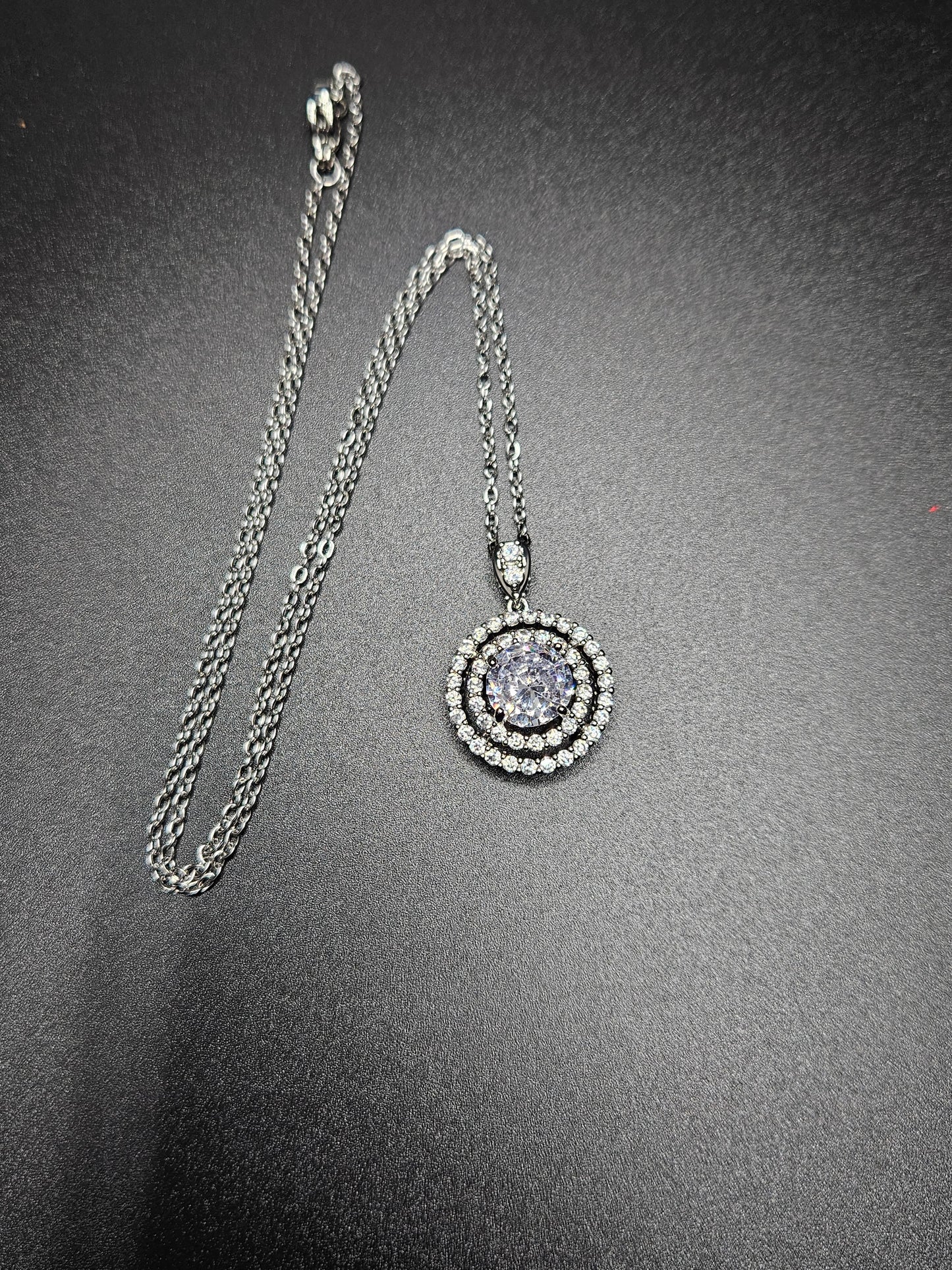 The Lora Necklace