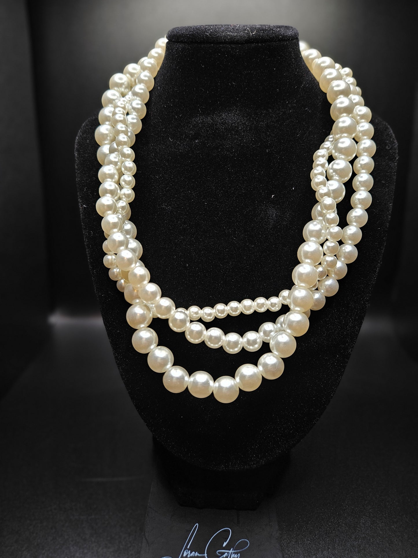 Loose-Braid Pearl necklace