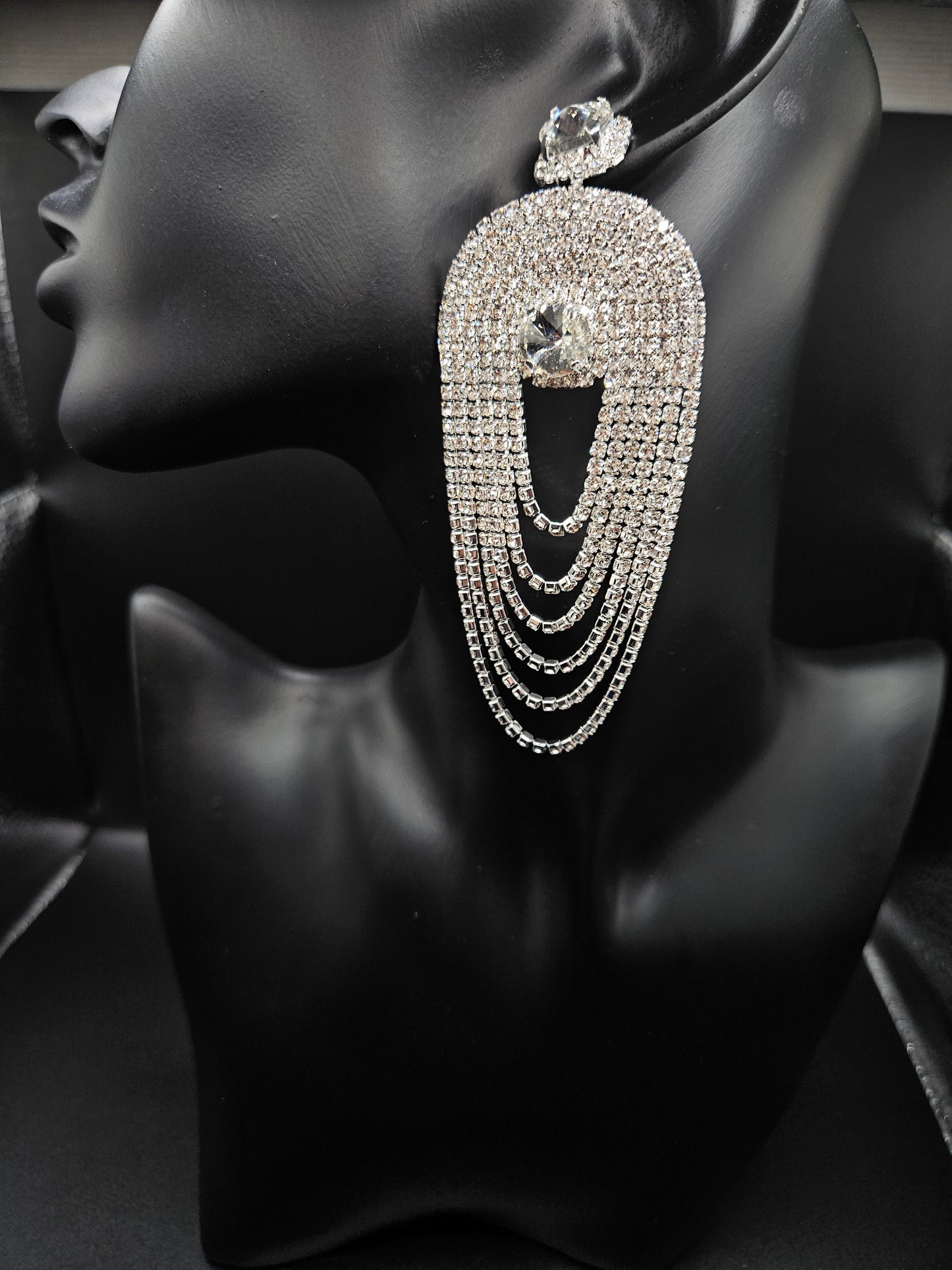 Top Queen Earrings
