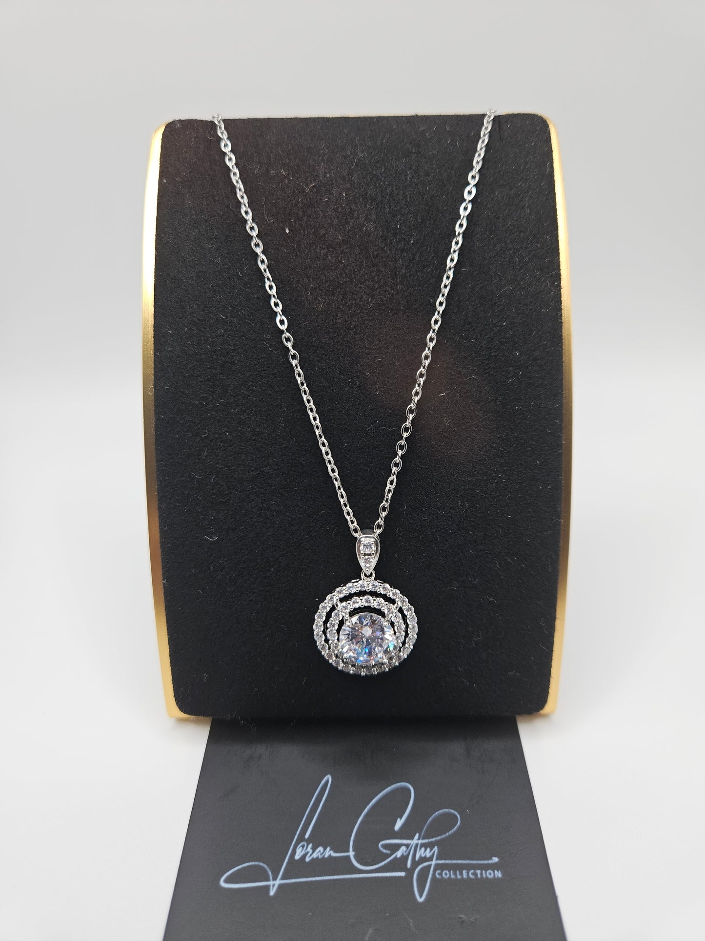 The Lora Necklace