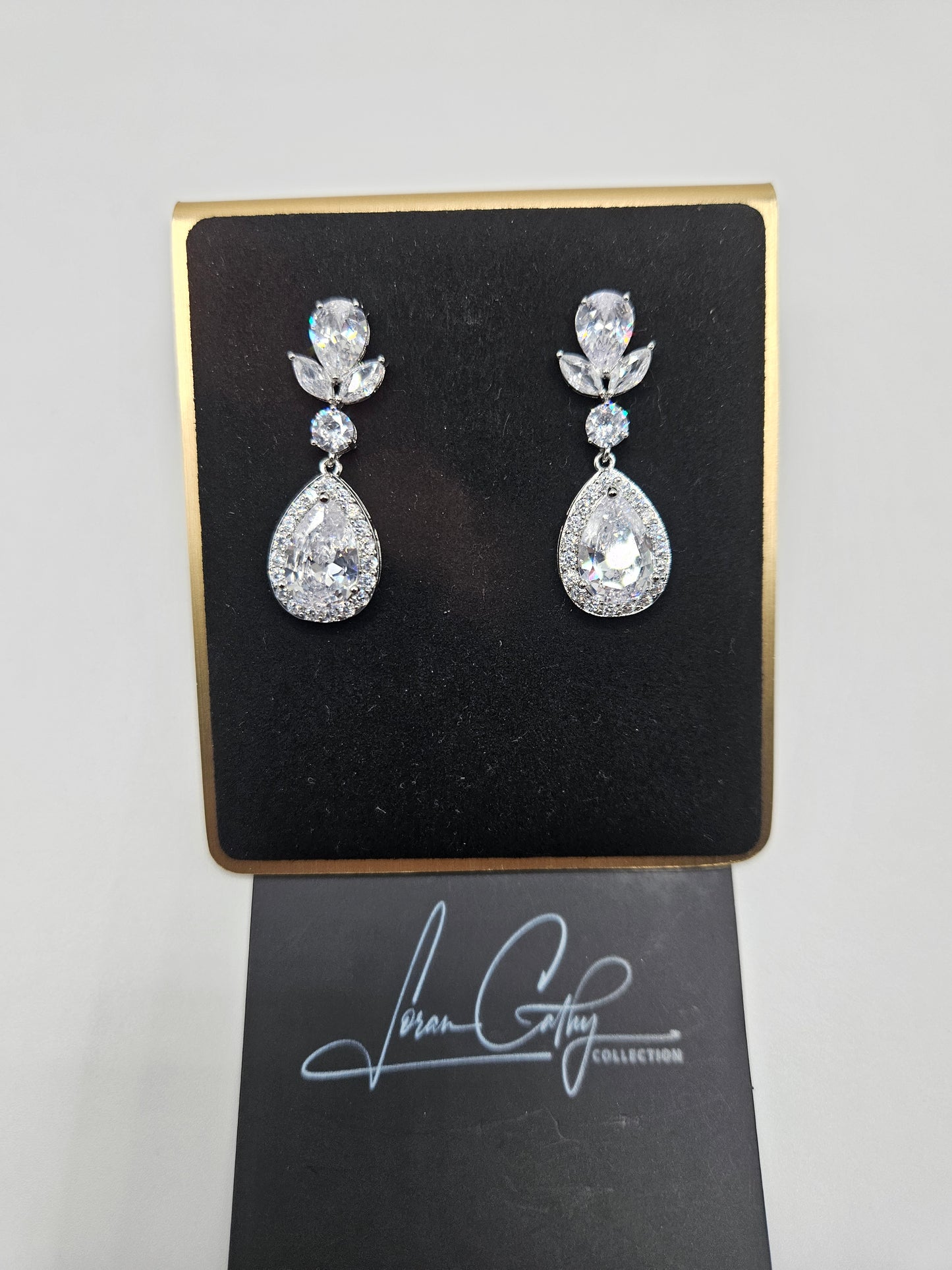 The Waterdrop Earrings