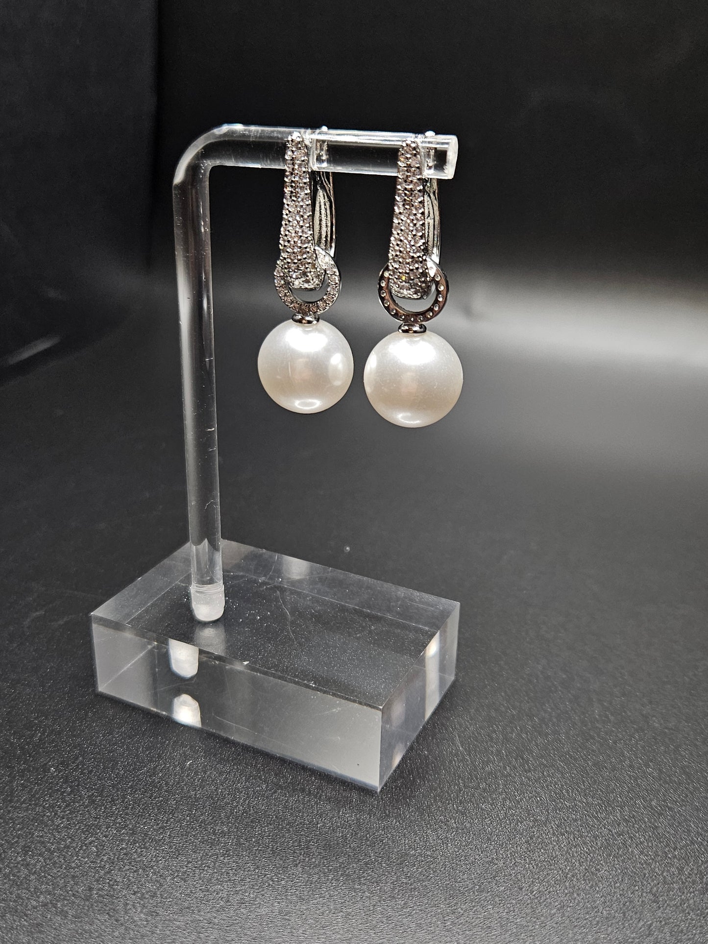 Big Pearl Earrings