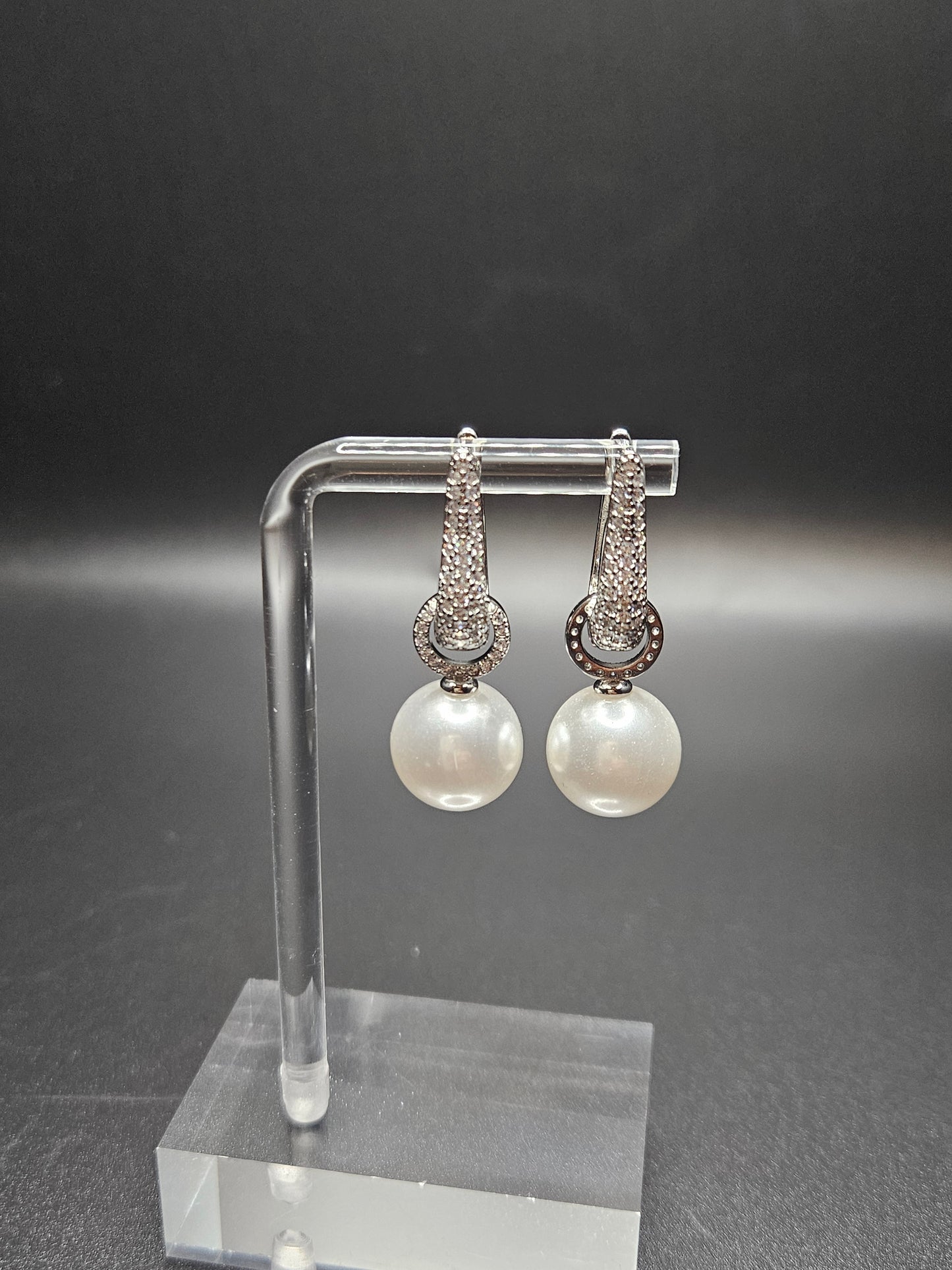 Big Pearl Earrings